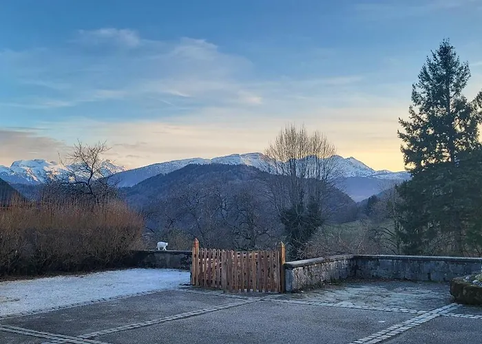 La Belle Des Praz